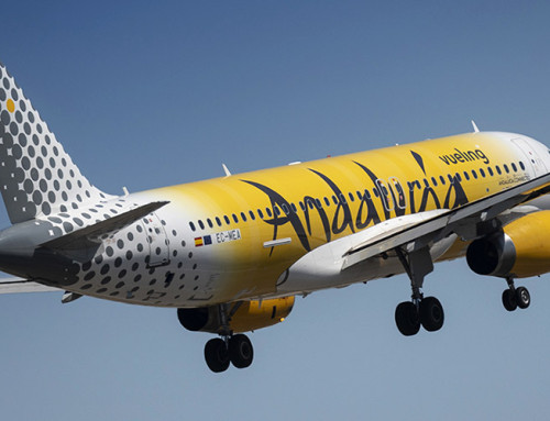 Avión personalizado con la marca de Andalucía